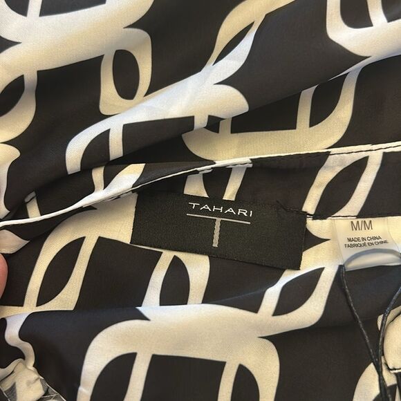 T Tahari Black and White Geometric Long sleeve blouse Size M New - Picture 8 of 11